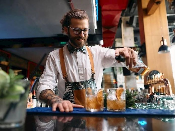 intimate-small-bar-surry-hills-sydney-2