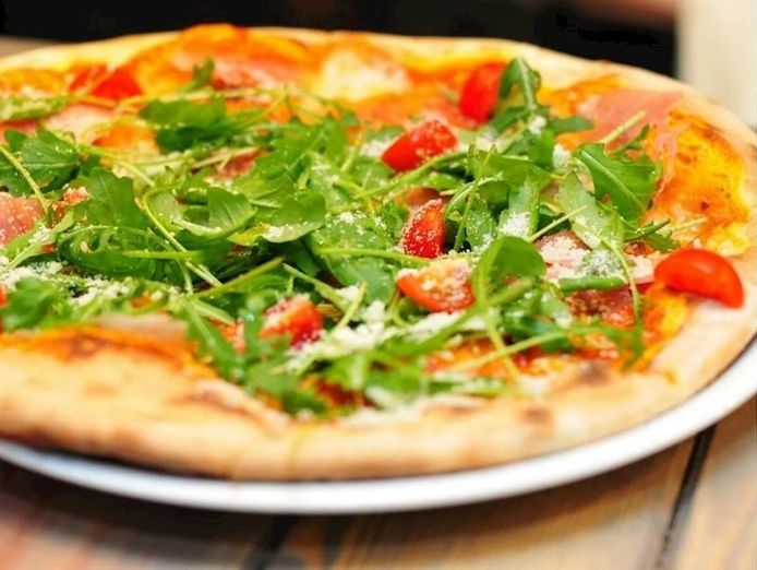 2-in-1-thriving-bar-and-pizza-business-north-shore-1