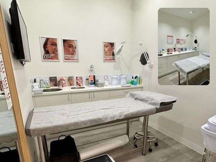 essential-beauty-salon-in-a-major-shopping-centre-2