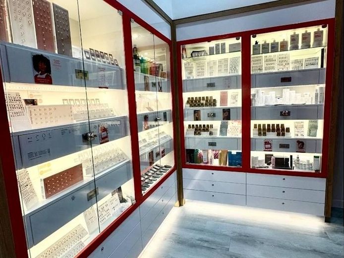 established-franchise-beauty-salon-macarthur-square-3