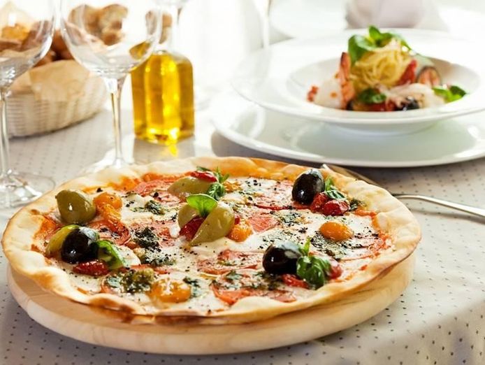 entry-level-just-88k-pizza-take-away-rent-930-pw-in-maroubra-1