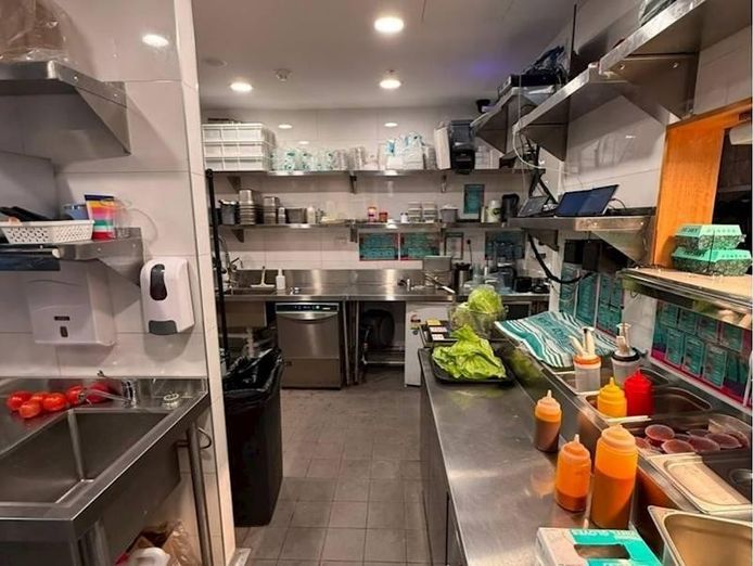 asset-sale-of-fitted-quick-service-restaurant-3