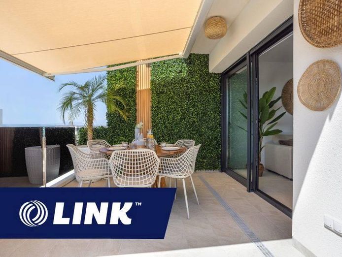 branded-awning-component-supplier-with-national-distribution-0