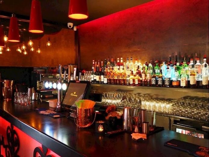 2-in-1-thriving-bar-and-pizza-business-north-shore-3