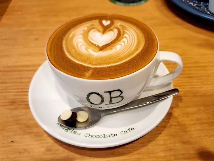 oliver-brown-franchise-cafe-in-shopping-centre-3