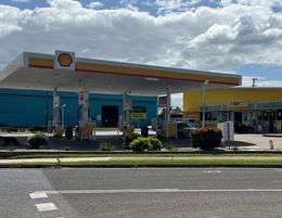 NIGHTOWL BUNDABERG EAST - Service Station with bustling convenience store