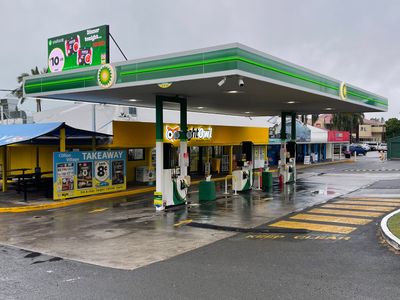 nightowl-clifton-beach-bp-fuel-convenience-store-takeaway-food-in-cairns-0
