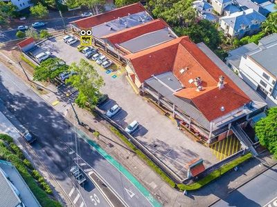nightowl-taringa-store-located-on-two-of-the-busiest-roads-in-taringa-4