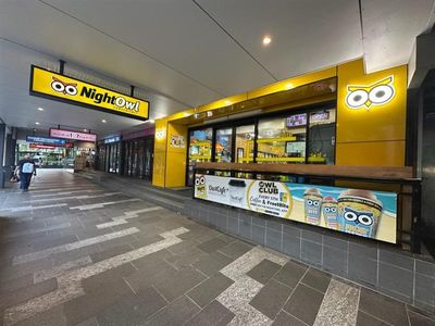 nightowl-cairns-esplanade-in-the-heart-of-the-cairns-cbd-retail-food-district-1