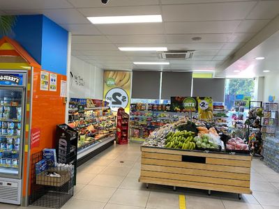 independant-convenience-store-on-roghan-rd-fitzgibbon-waiting-to-be-renamed-1