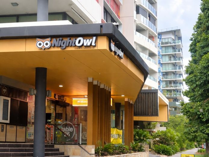 independent-convenience-store-duncan-st-west-end-waiting-to-be-renamed-0