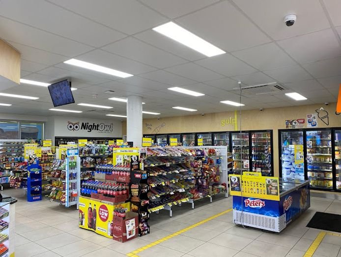 independant-convenience-store-on-roghan-rd-fitzgibbon-waiting-to-be-renamed-2
