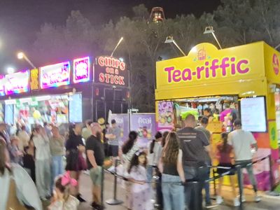 tea-riffic-mobile-bubble-tea-franchise-australia-39-s-first-bubble-tea-trailer-fr-1