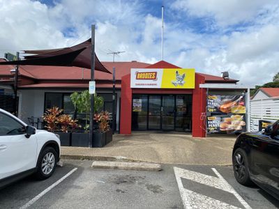 renowned-brodies-franchise-for-sale-busy-bardon-suburb-brisbane-location-4