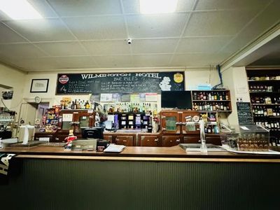 renowned-hotel-for-sale-restaurant-bar-scenic-wilmington-sa-0