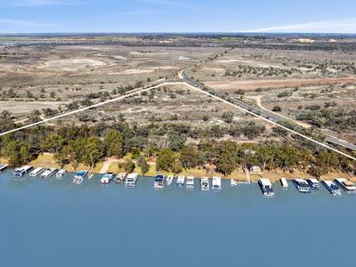 scenic-houseboat-property-for-sale-river-murray-location-freehold-land-0