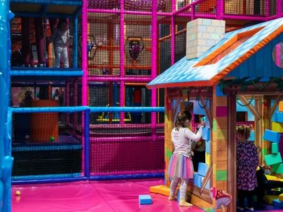 playhut-indoor-playcentre-cafe-franchise-vic-locations-available-4