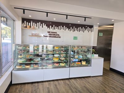 cheesecake-shop-for-sale-wembley-location-franchise-support-asking-price-199k-3