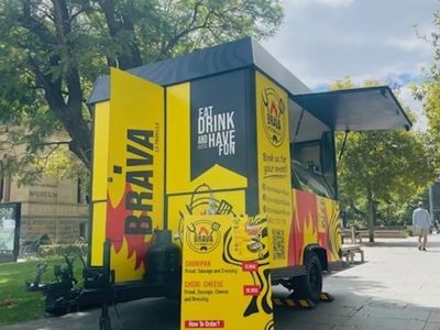 popular-food-truck-business-for-sale-fringe-festival-star-0
