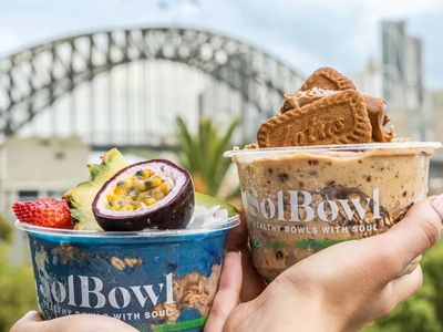 sol-bowl-indulgent-delicious-and-amazing-bowls-smoothies-meal-bowls-coffee-5