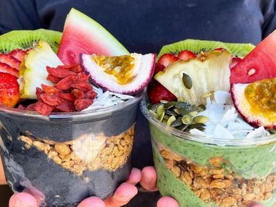 sol-bowl-indulgent-delicious-and-amazing-bowls-smoothies-meal-bowls-coffee-5