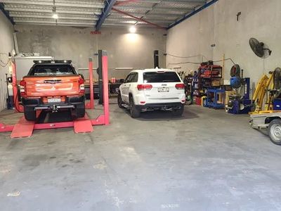 high-potential-automotive-business-for-sale-busy-old-bar-1