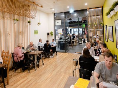 popular-thai-restaurant-for-sale-not-include-brand-prime-camp-hill-qld-1