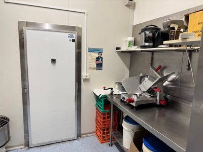 pizza-pasta-takeaway-business-for-sale-chattel-sale-prahran-vic-location-5