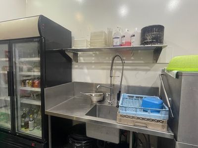 popular-thai-restaurant-for-sale-not-include-brand-prime-camp-hill-qld-6