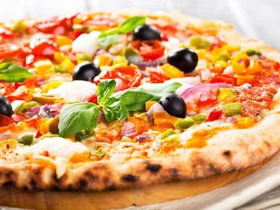 rewarding-pizza-shop-business-opportunity-prime-moore-park-beach-qld-0