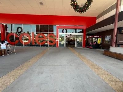 fully-automated-robotic-bubble-tea-machine-business-1