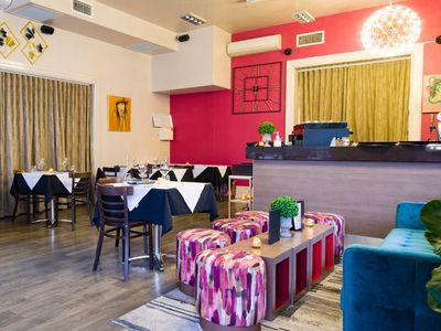 long-standing-restaurant-bar-for-sale-bustling-newtown-nsw-location-8