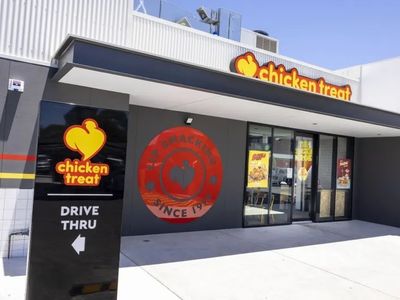 get-ready-to-savor-success-own-your-chicken-treat-franchise-at-currambine-1