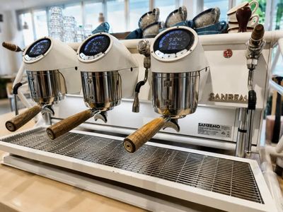 thriving-licensed-cafe-coffee-for-sale-mermaid-waters-gold-coast-3