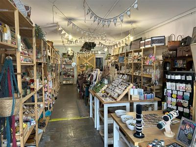 unique-retail-gift-shop-for-sale-bustling-belgrave-vic-location-0