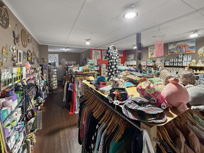 mid-north-coast-established-laurieton-giftware-clothing-business-4