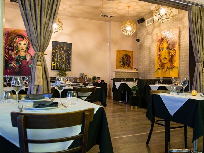 long-standing-restaurant-bar-for-sale-bustling-newtown-nsw-location-9