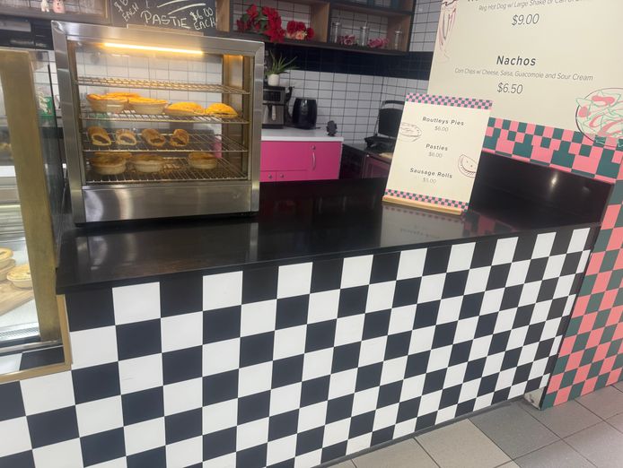 well-established-takeaway-food-business-for-sale-prime-shopping-centre-location-3