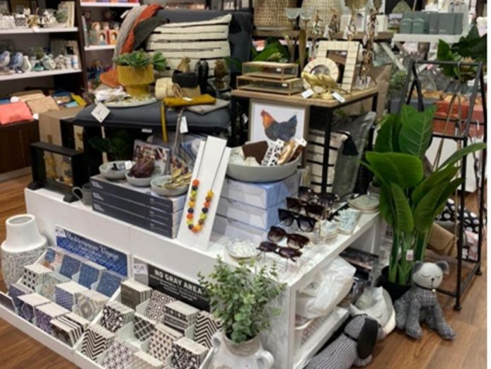 premium-up-market-exciting-established-gifts-and-homewares-business-for-sale-2