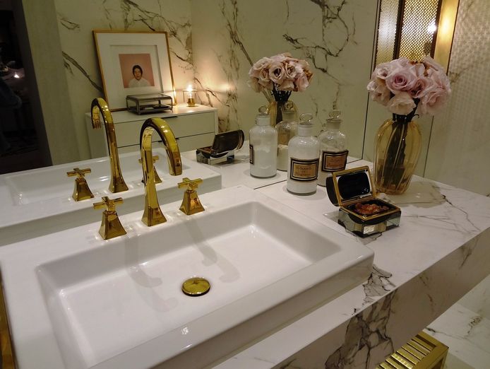 well-known-bathroom-kitchen-supplies-business-for-sale-busy-adelaide-location-0
