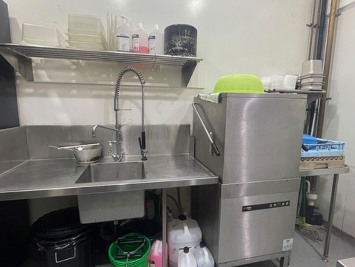 popular-thai-restaurant-for-sale-not-include-brand-prime-camp-hill-qld-3