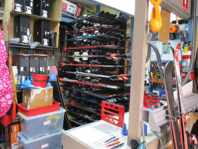 well-established-retail-rental-snow-sports-business-for-sale-belconnen-act-1