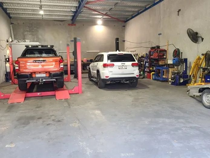 high-potential-automotive-business-for-sale-busy-old-bar-1