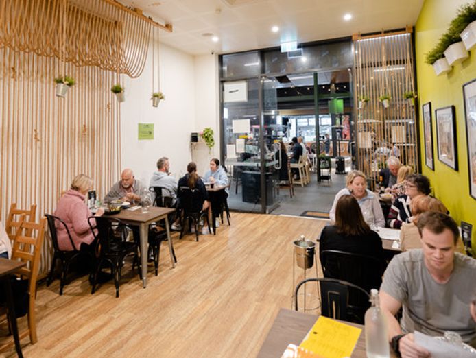 popular-thai-restaurant-for-sale-not-include-brand-prime-camp-hill-qld-1