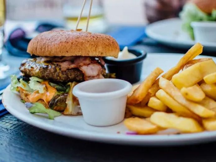 high-potential-perth-lunch-bar-turnover-584k-fully-equipped-asking-price-225k-1