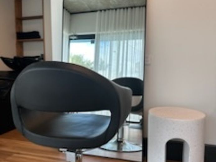 boutique-hair-salon-for-sale-islington-nsw-asking-price-89-000-4