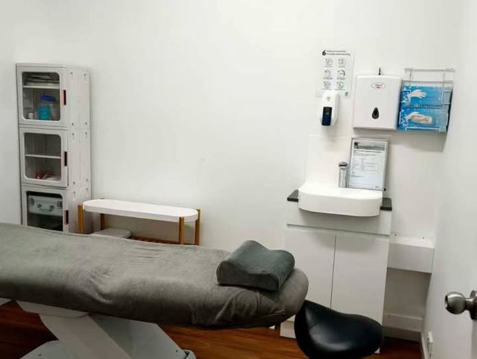 long-standing-beauty-massage-business-for-sale-prime-coolangatta-qld-3