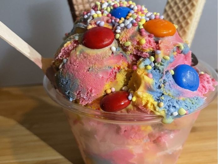 thriving-ice-cream-fresh-juice-business-for-sale-prime-north-richmond-nsw-0