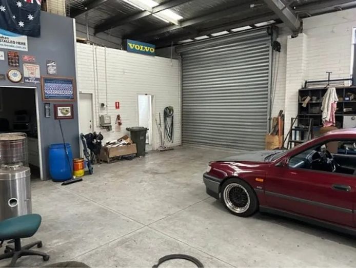 renowned-automotive-service-repair-business-for-sale-busy-bayswater-vic-4