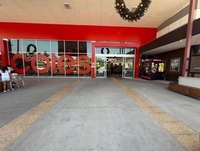 fully-automated-robotic-bubble-tea-machine-business-1